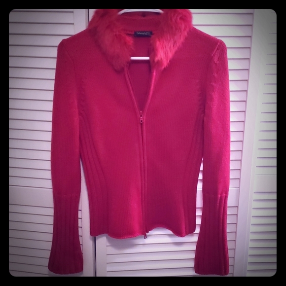 Tahari sweater - Picture 1 of 3